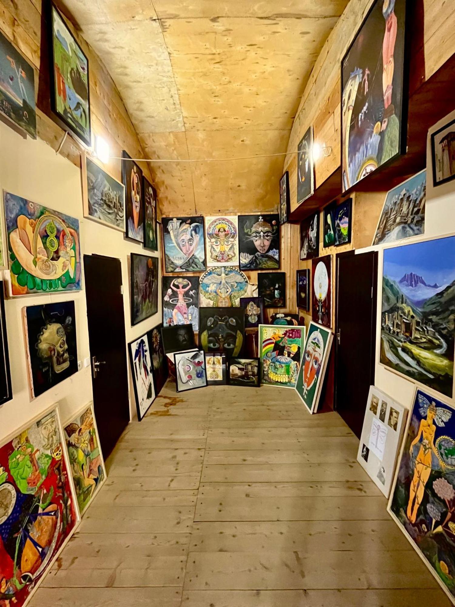 فندق Gamarjoba Guest And Art House أوشغولي المظهر الخارجي الصورة